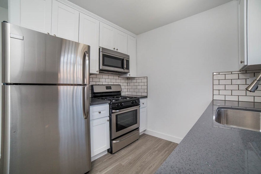 508 N Ardmore Ave, Los Angeles, CA à vendre - Photo intérieure – Image 3 sur 20