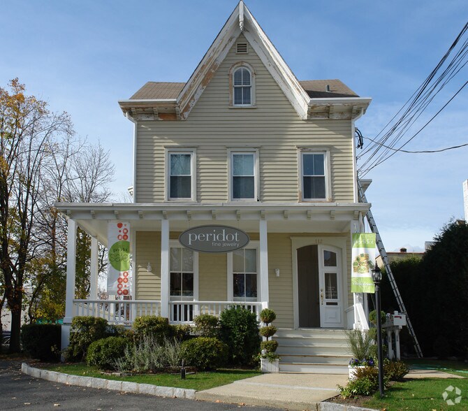 112 Mason St, Greenwich, CT à louer - Photo de l’immeuble – Image 3 sur 4