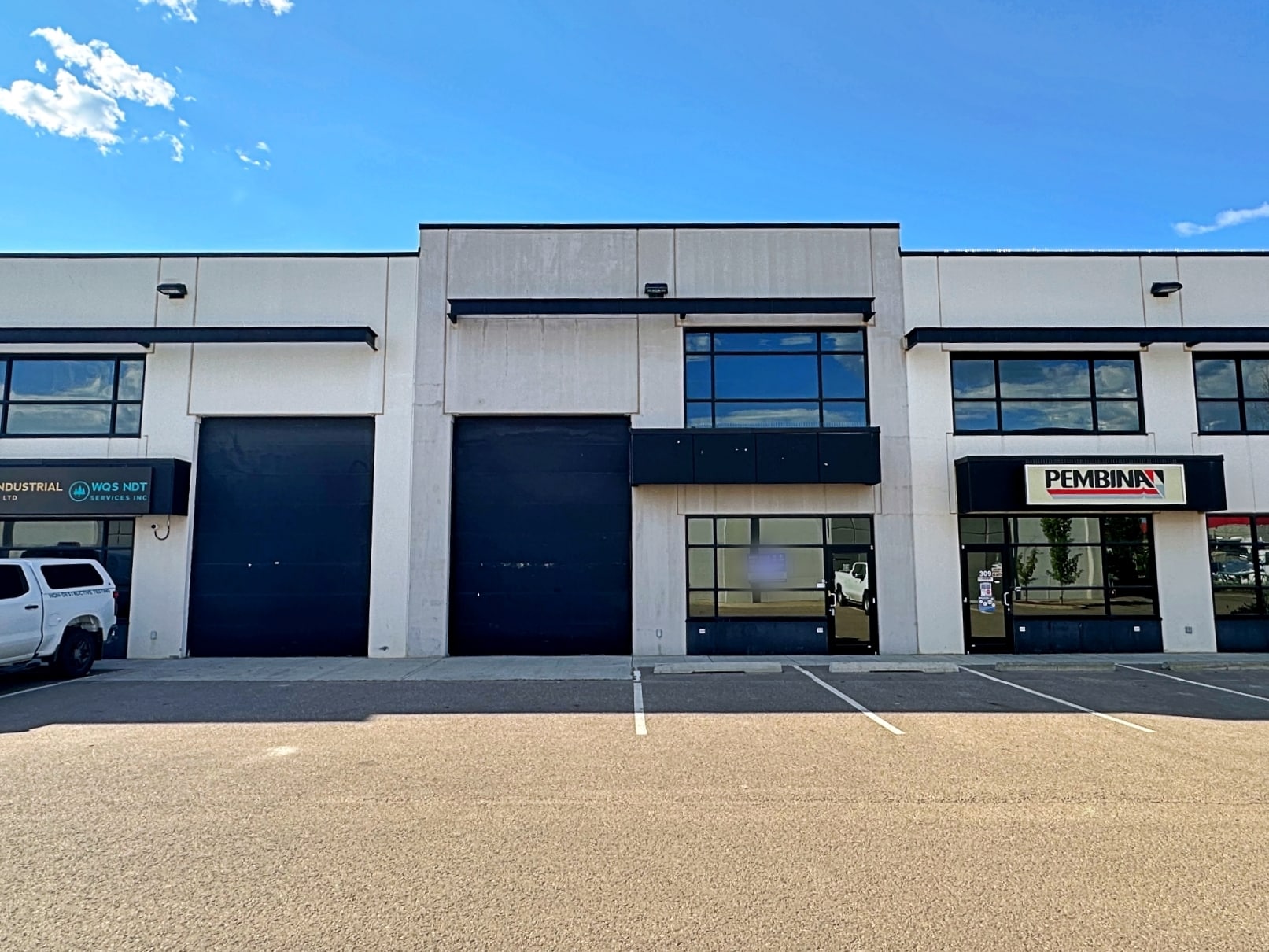 400 Mackenzie Blvd, Fort McMurray, AB à louer Photo de l’immeuble– Image 1 sur 24