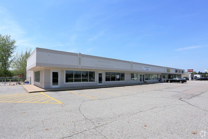 409 N Cedar Rd, Mason, MI à louer - Photo principale – Image 1 sur 4