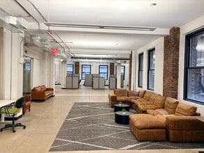 160 Broadway, New York, NY à louer Photo intérieure– Image 2 sur 4