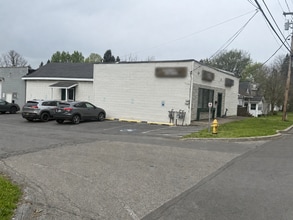 308 E Molloy Rd, Syracuse, NY à louer Photo intérieure– Image 2 sur 10