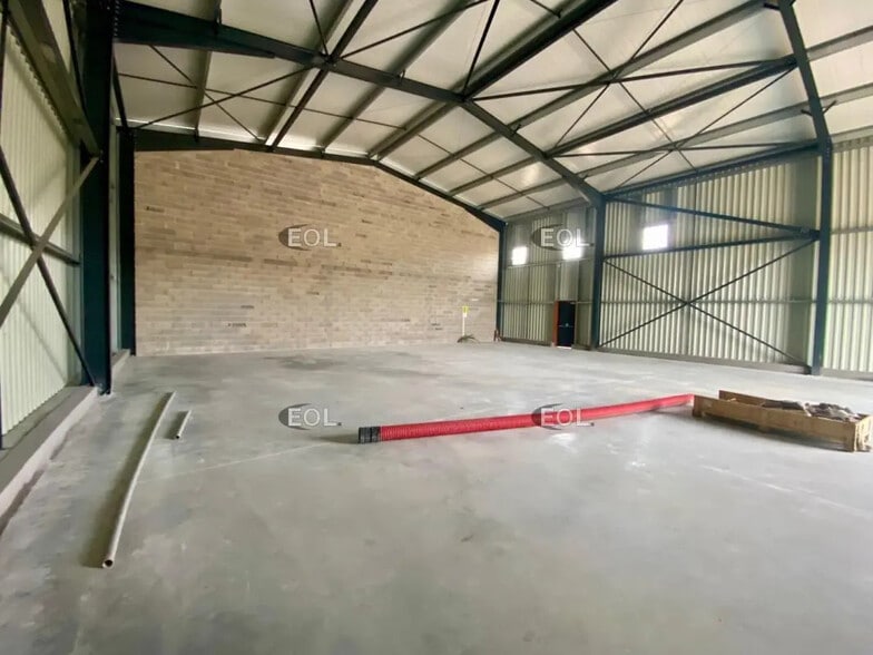 Local d'activités dans Peypin à vendre - Photo intérieure – Image 2 sur 2