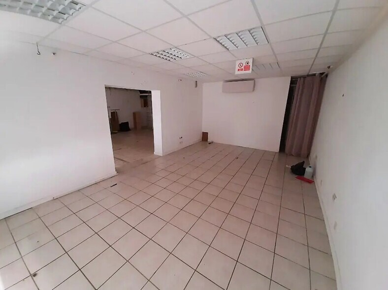 Local commercial dans Poitiers à louer - Photo intérieure – Image 3 sur 3