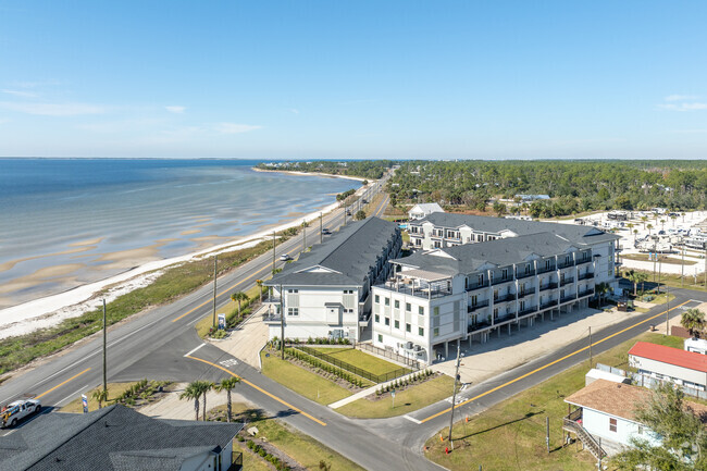 Plus de détails pour 2254 W Highway 98, Port Saint Joe, FL - Logement à vendre