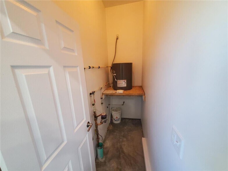 145 Caudy Dr N, Clayton, WI à vendre - Photo intérieure – Image 3 sur 12