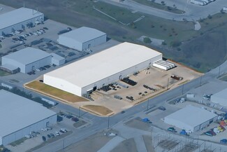 Plus de détails pour 3651 Shelby Ln, Denton, TX - Industriel/Logistique à vendre