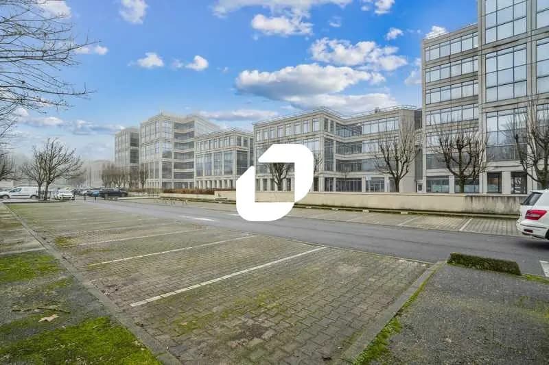 Bureau dans Villepinte à vendre - Photo de l’immeuble – Image 2 sur 25