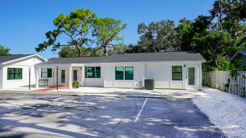 2020 Rose St, Sarasota, FL à louer - Photo de l’immeuble – Image 1 sur 12