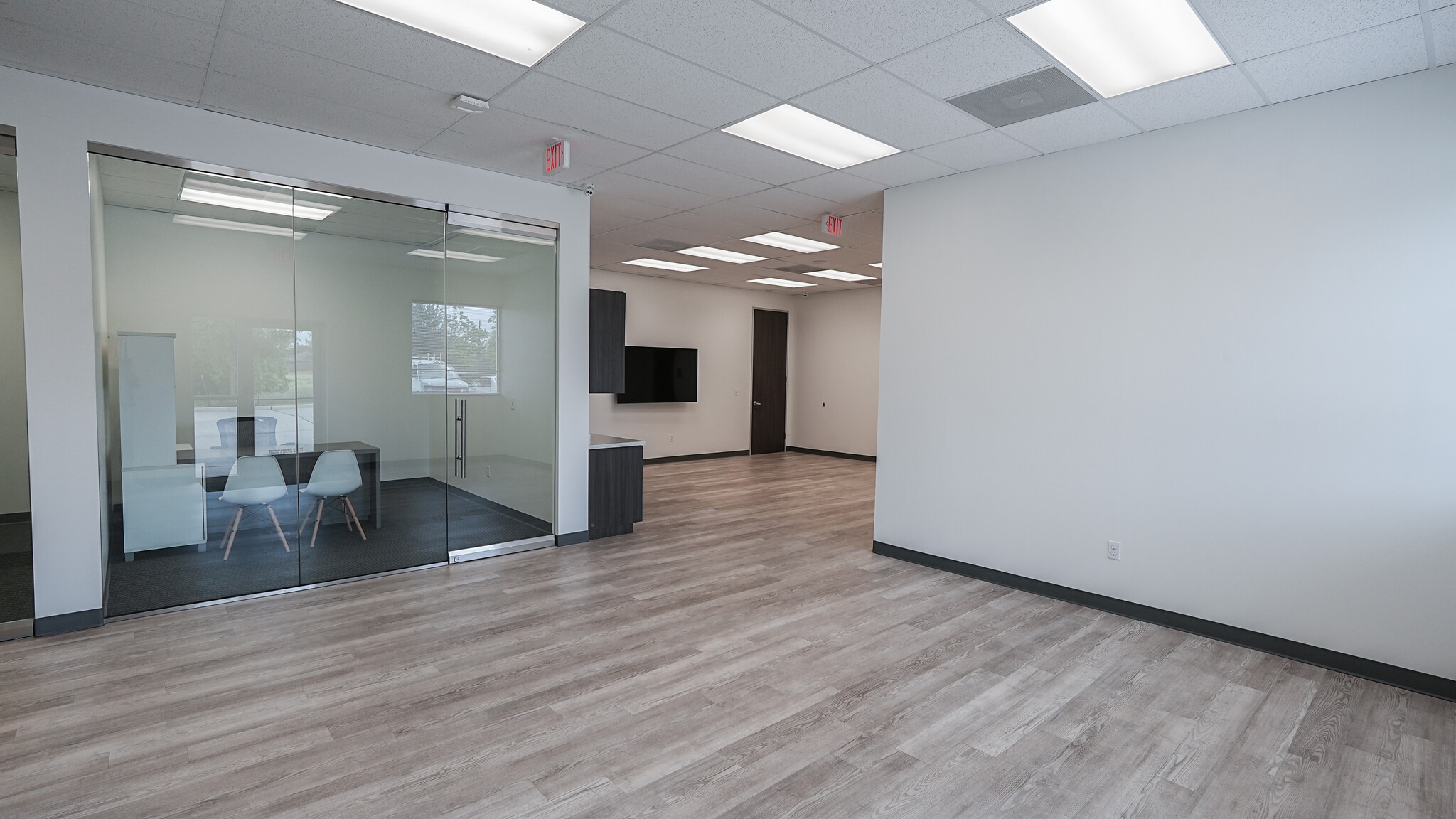 4228 Clay Business Dr, Katy, TX à louer Photo de l’immeuble– Image 1 sur 7