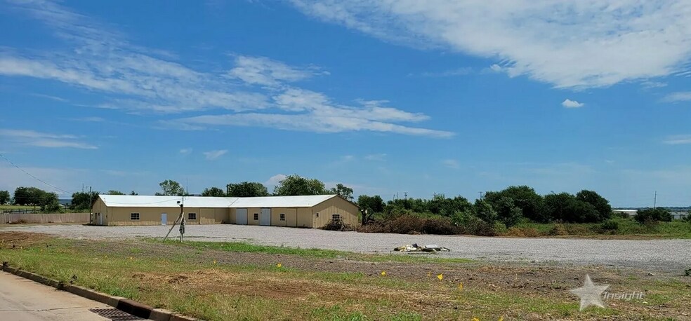 1702 SW 3rd St, Lawton, OK à louer - Photo de l’immeuble – Image 2 sur 4