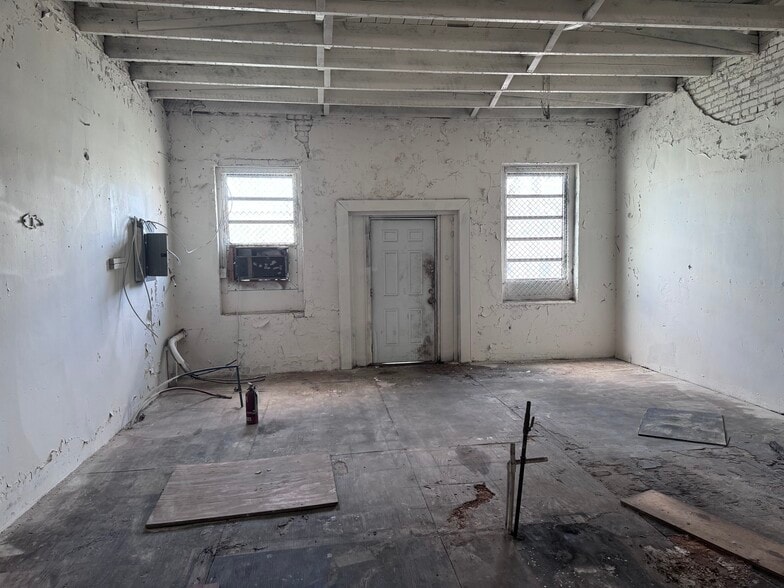 25 S Commerce St, Liberty, SC à vendre - Photo intérieure – Image 3 sur 5