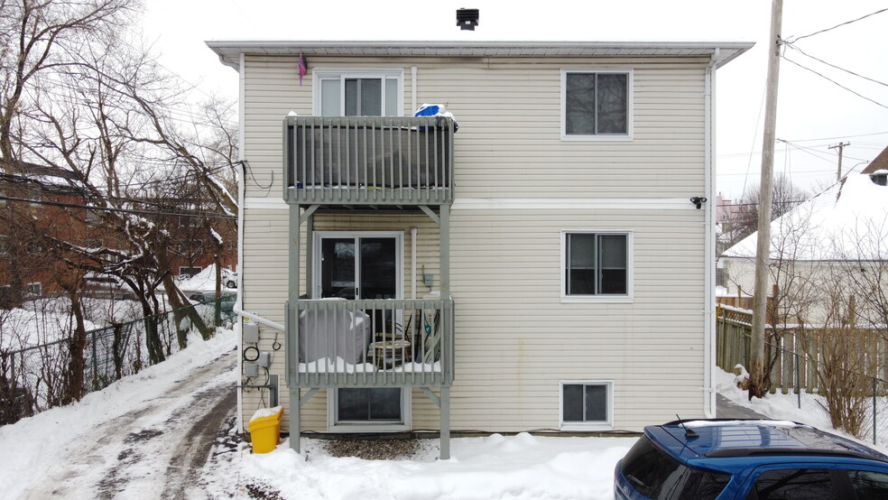 369 Lafontaine Ave, Ottawa, ON à vendre - Photo de l’immeuble – Image 2 sur 27