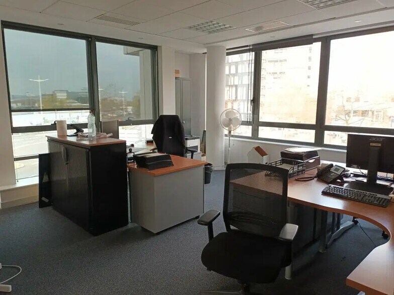 Bureau dans Le Havre à louer - Photo de l’immeuble – Image 2 sur 6