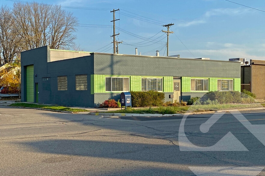 1840 Hilton Rd, Ferndale, MI à vendre - Photo principale – Image 1 sur 1