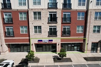 2800 Lawndale Dr, Greensboro, NC à louer Photo intérieure– Image 1 sur 1