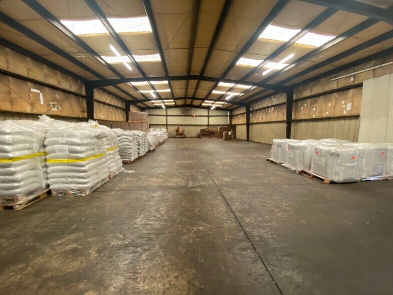 1381 Air Rail Ave, Virginia Beach, VA à vendre - Photo de l’immeuble – Image 3 sur 14