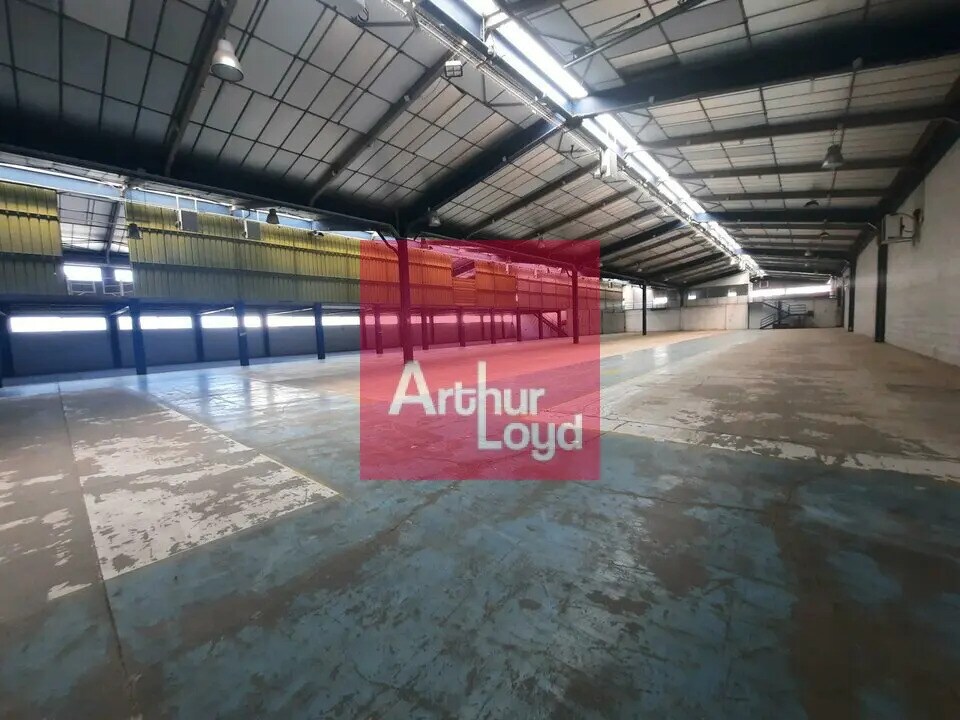 Industriel/Logistique dans Cournon-d'Auvergne à louer Photo de l’immeuble– Image 1 sur 13