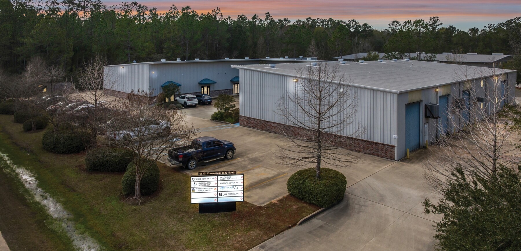 68361 Commercial Way, Mandeville, LA 70471 - Lot 2 - - Photo intérieure - Image 2 of 12
