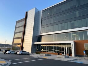 2901 W Bluegrass Blvd, Lehi, UT à louer Photo de l’immeuble– Image 2 sur 2