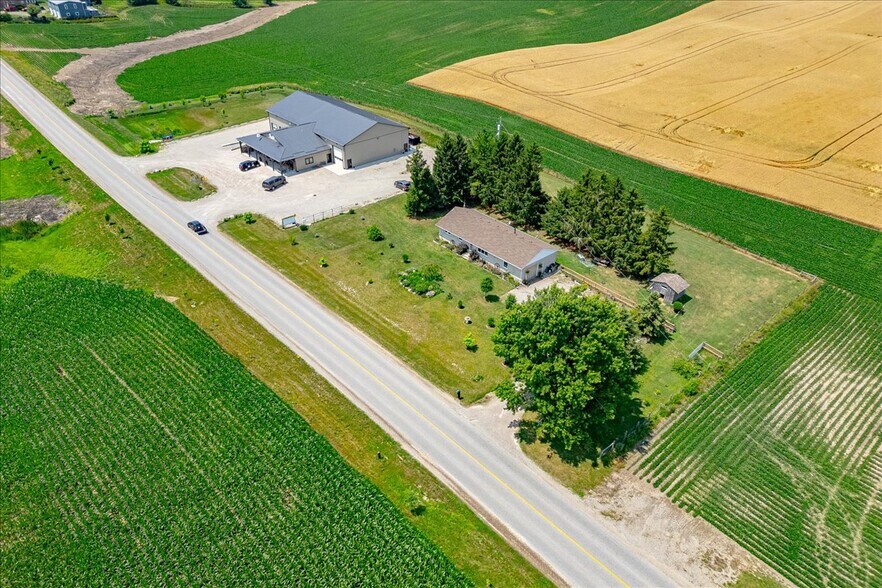 383731 Salford Rd, Salford, ON à vendre - Photo de l’immeuble – Image 2 sur 20
