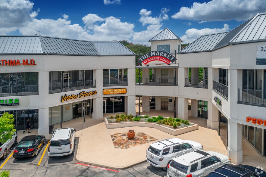 24165 W IH-10, San Antonio, TX à louer - Photo principale – Image 1 sur 21
