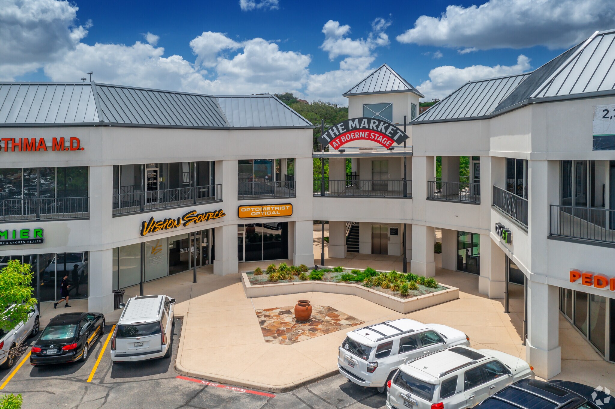 24165 W IH-10, San Antonio, TX à louer Photo principale– Image 1 sur 22