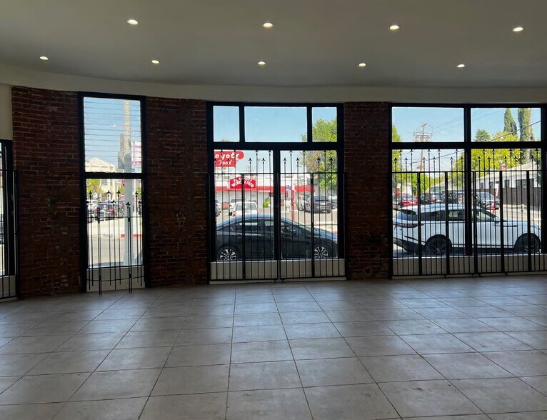 7350 Beverly Blvd, Los Angeles, CA à louer - Photo intérieure – Image 3 sur 10