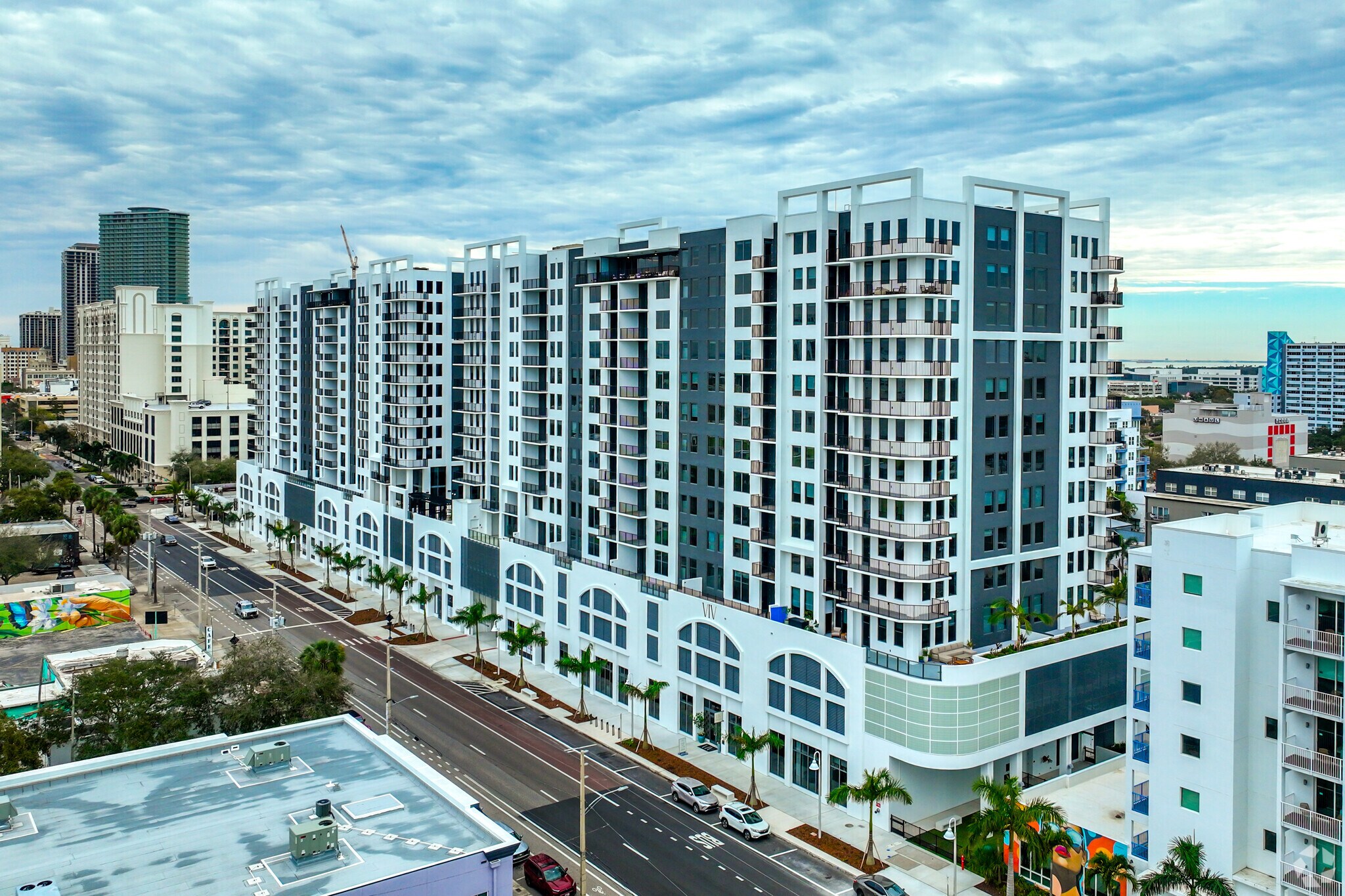 1000 1st Ave N, Saint Petersburg, FL à louer Photo principale– Image 1 sur 14