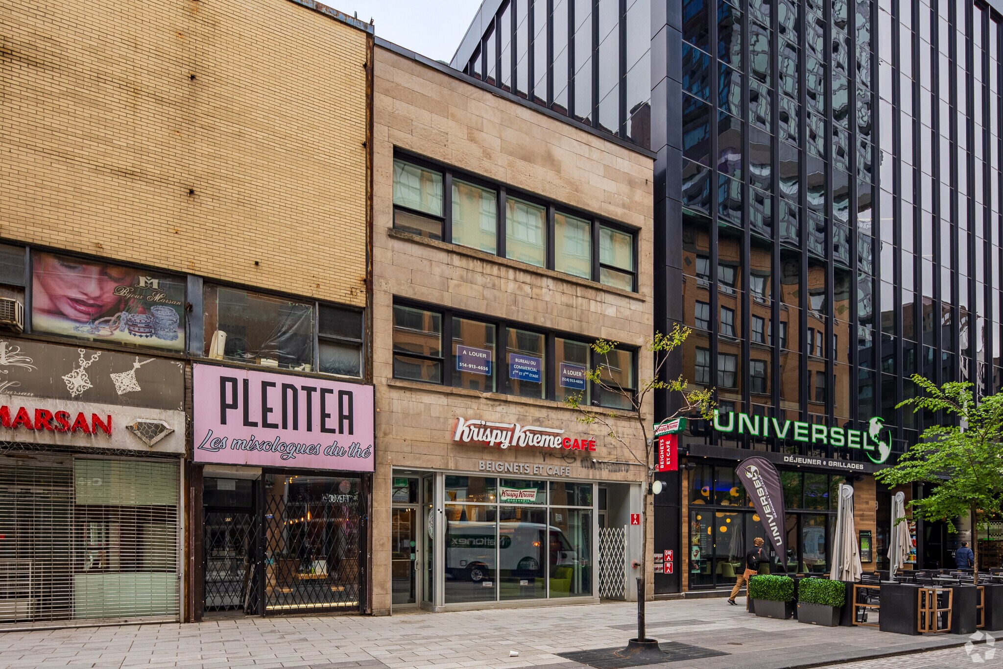 373-375 St Sainte-Catherine O, Montréal, QC à louer Photo principale– Image 1 sur 3