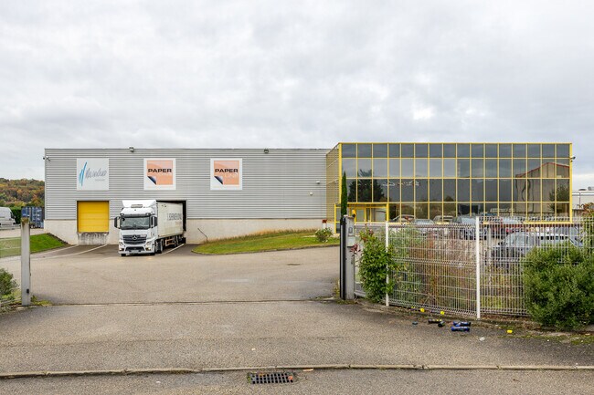 Plus de détails pour 8 Avenue Des Pays-Bas, Meyzieu - Local d'activités à louer