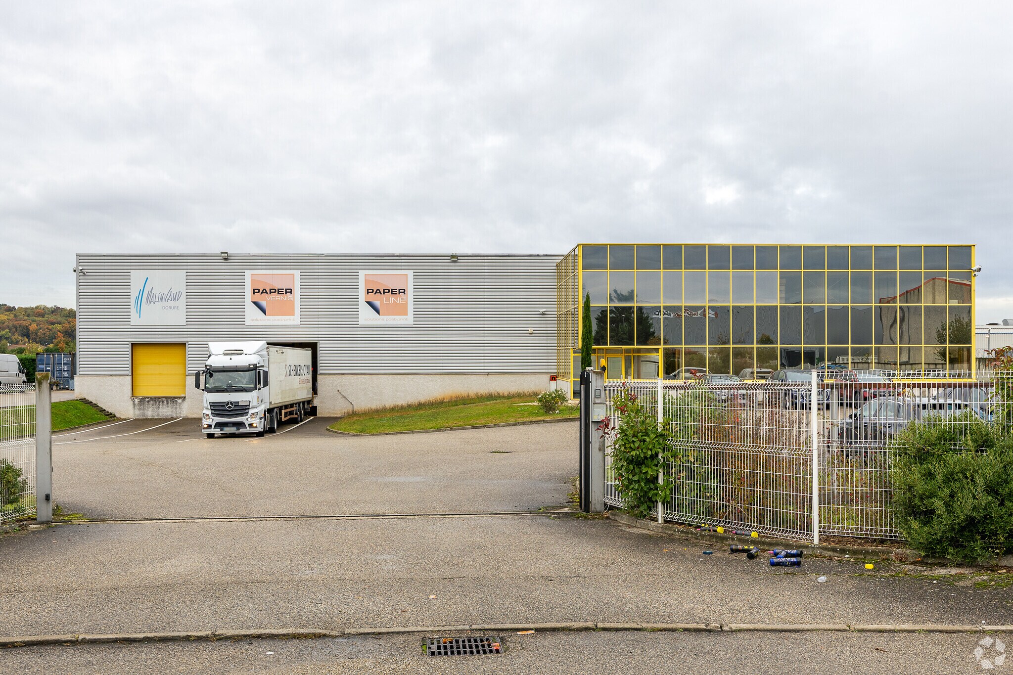 8 Avenue Des Pays-Bas, Meyzieu à vendre Photo de l’immeuble– Image 1 sur 9