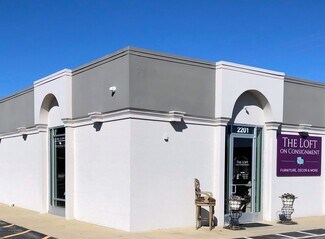 Plus de détails pour 2221 N Center St, Hickory, NC - Bureau/Local commercial à louer