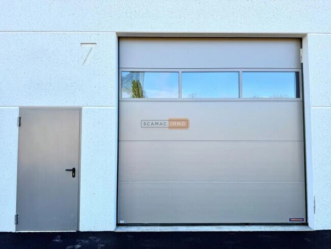 Plus de détails pour Industriel/Logistique à louer