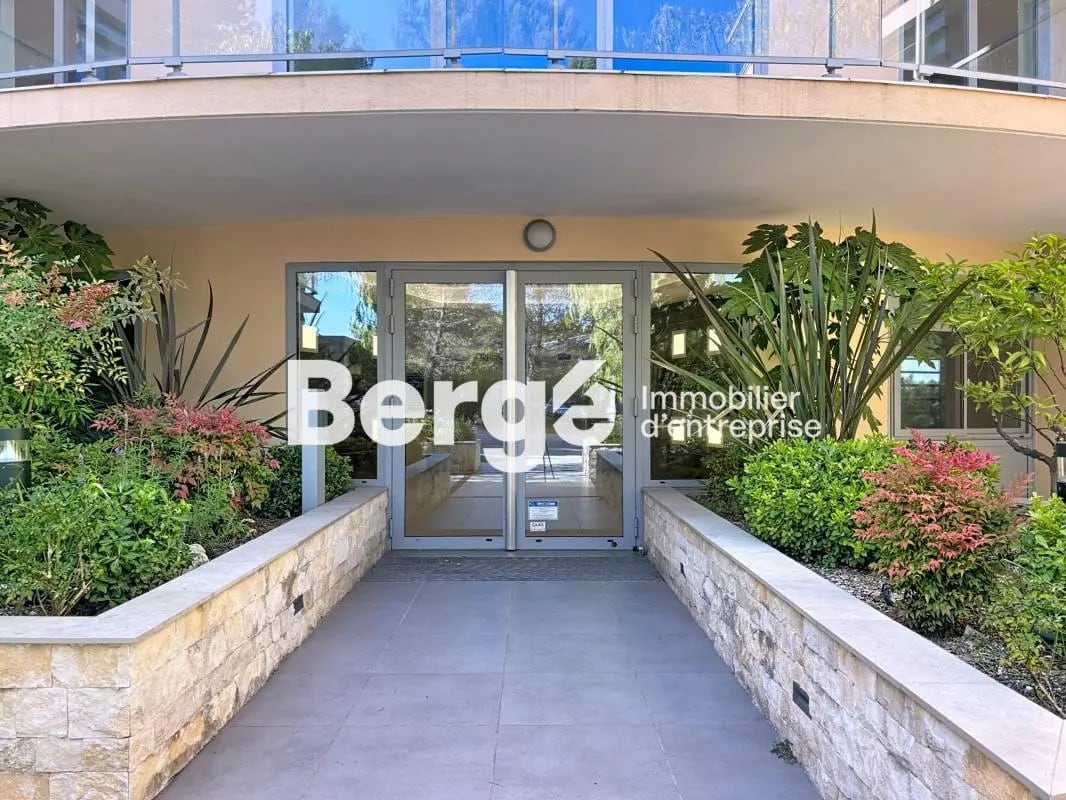 Bureau dans Biot à louer Photo de l’immeuble– Image 1 sur 8