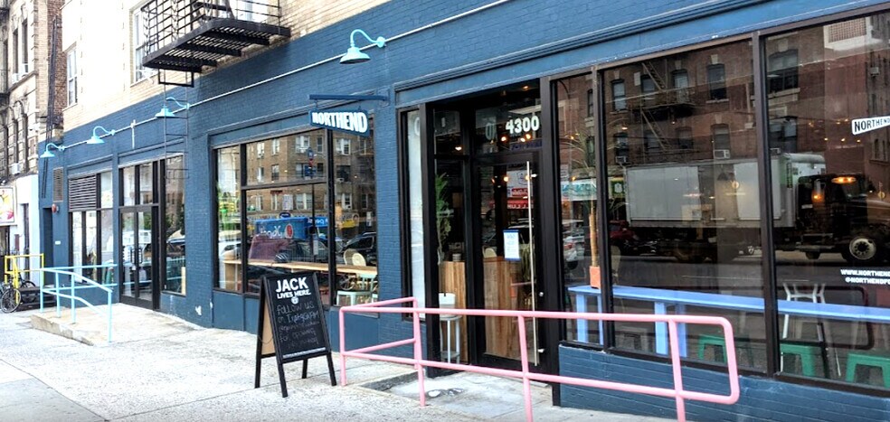 4300 Broadway, New York, NY à louer - Photo de l’immeuble – Image 3 sur 13