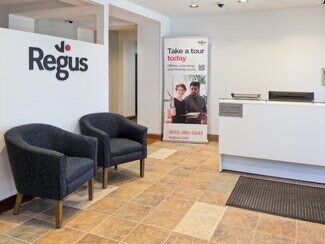 Plus de détails pour 1831 Eastchester Dr, High Point, NC - Coworking à louer