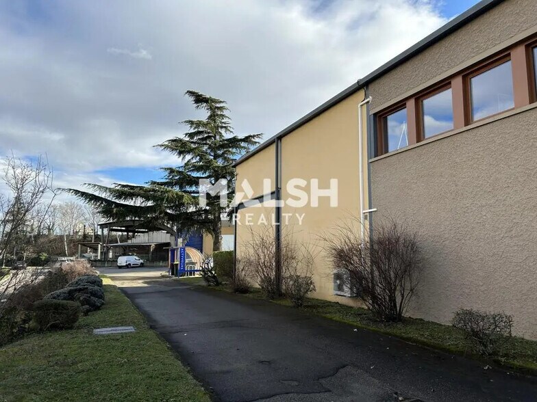 Bureau dans OULLINS-PIERRE-BÉNITE à louer - Photo de l’immeuble – Image 2 sur 11