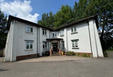 320 Manchester Rd, Manchester à vendre - Photo principale – Image 1 sur 1