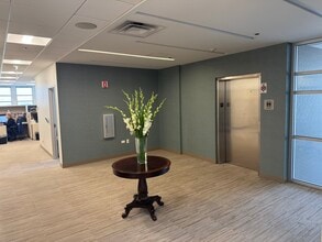 1630 Gateway Dr, Sycamore, IL à louer Photo intérieure– Image 1 sur 18