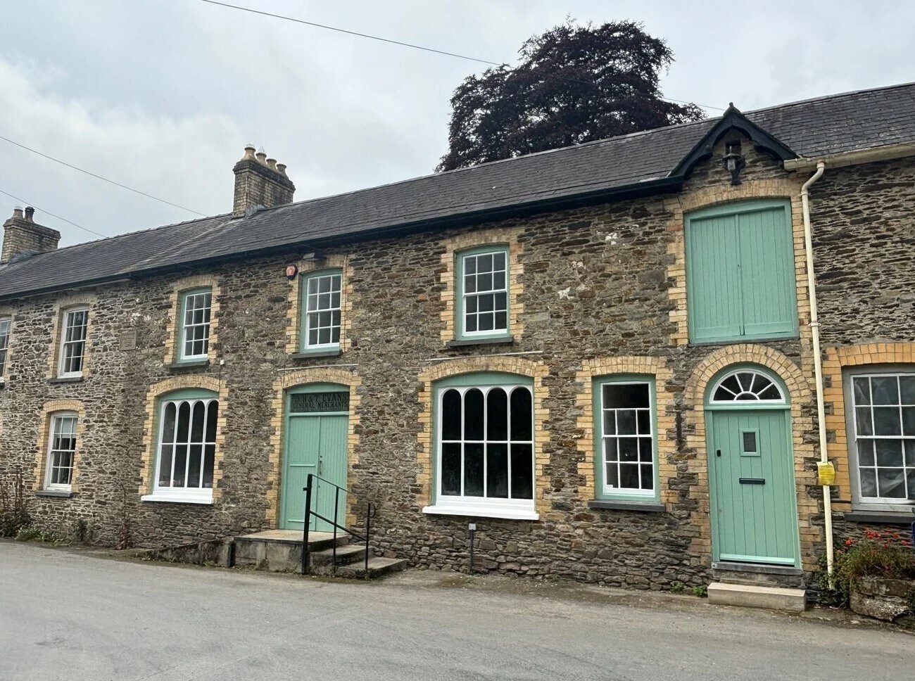 Siop Pontsian, Llandysul à vendre Photo principale– Image 1 sur 4