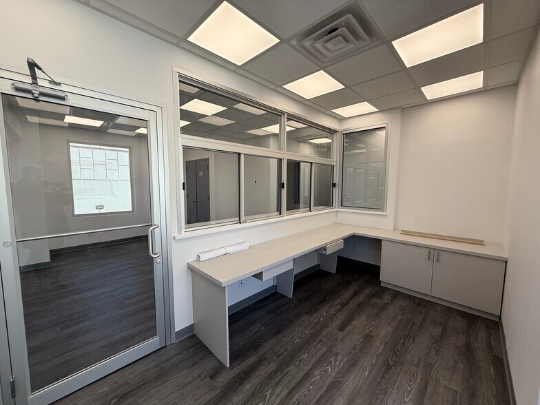2460-2462 Flatbush Ave, Brooklyn, NY à louer - Photo intérieure – Image 3 sur 4