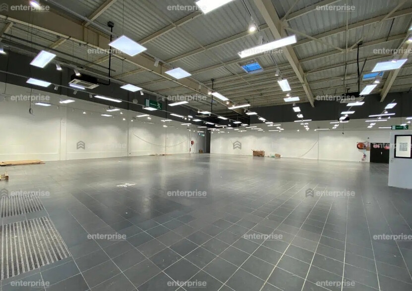 Local commercial dans Chambly à louer - Photo intérieure – Image 3 sur 3