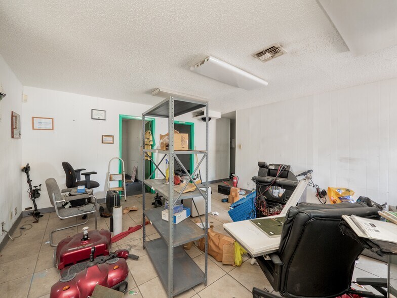 8212 Georgian Dr, Austin, TX à vendre - Photo de l’immeuble – Image 3 sur 30