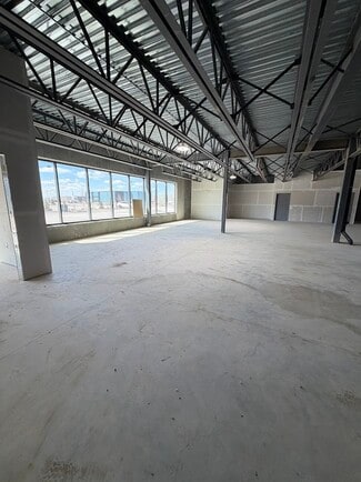 Plus de détails pour 5023 28 St NW, Edmonton, AB - Industriel/Logistique à vendre