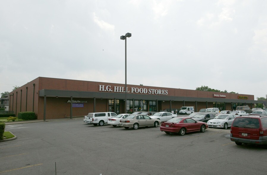 615 Gallatin Rd, Nashville, TN à louer - Photo de l’immeuble – Image 2 sur 10