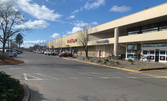 3333-3555 W 11th Ave, Eugene, OR à louer - Photo principale – Image 1 sur 7