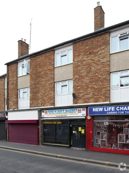 133 Wood St, Londres à louer - Photo de l’immeuble – Image 2 sur 3