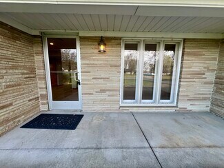 Plus de détails pour 658 N Broadway, Portland, TN - Bureau à louer