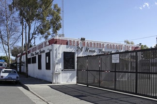 Plus de détails pour 818 E Walnut St, Santa Ana, CA - Industriel/Logistique à louer
